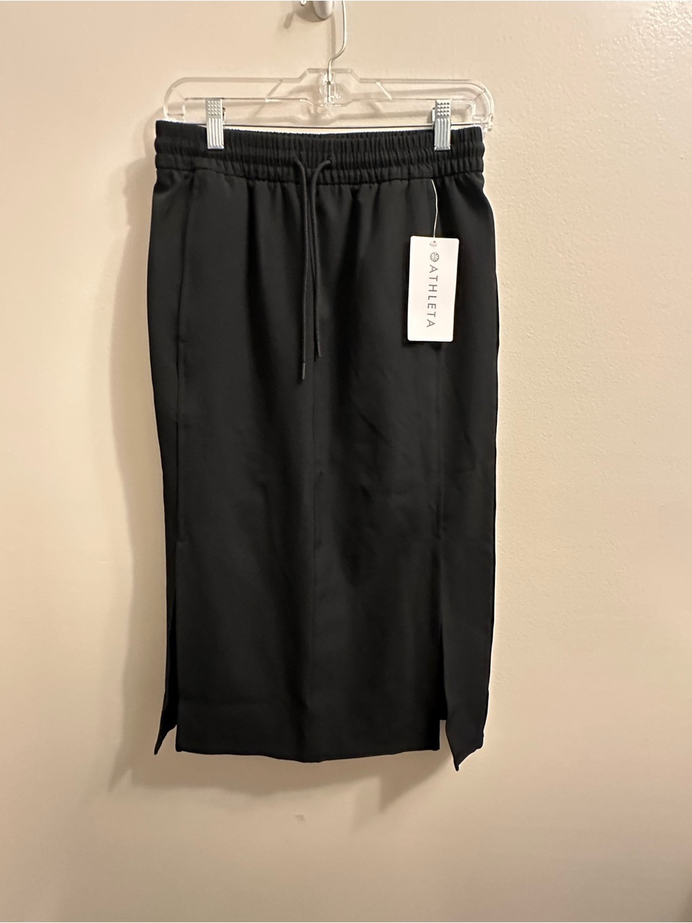 Athleta Black Midi Skirt with Elastic Waistband